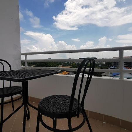 Daisy Residence Jomtien Beach Zewnętrze zdjęcie
