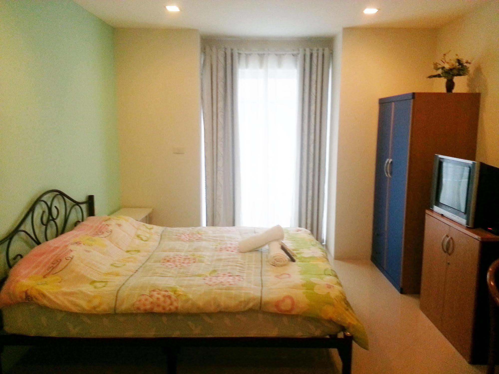 Daisy Residence Jomtien Beach Zewnętrze zdjęcie
