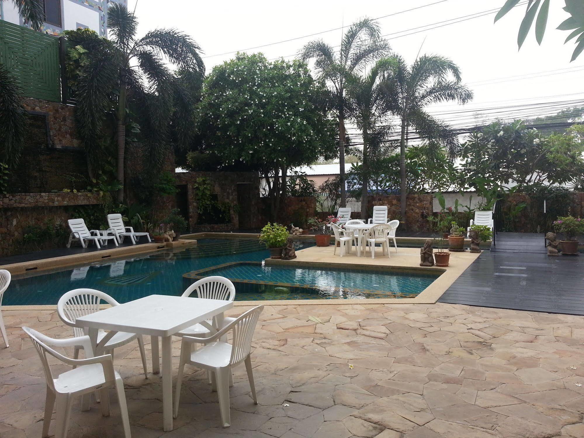 Daisy Residence Jomtien Beach Zewnętrze zdjęcie
